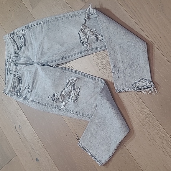 American Eagle Jeans Women's sz 00 Grey Mid Rise Distressed Straight Leg Denim - Picture 1 of 13